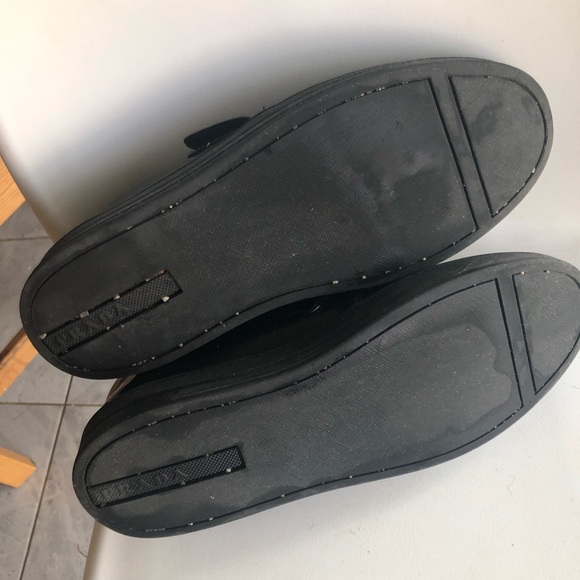 Prada shoes - Picture 2 of 5